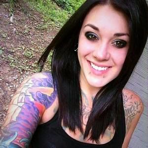 Meet your Posher, Victoria